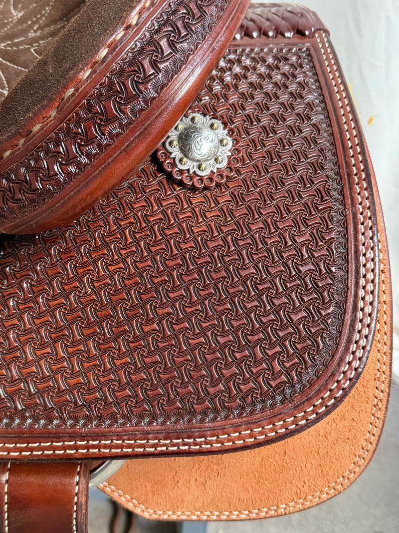 Load image into Gallery viewer, Triple R Geometric/Spider Team Roper Saddle 13"
