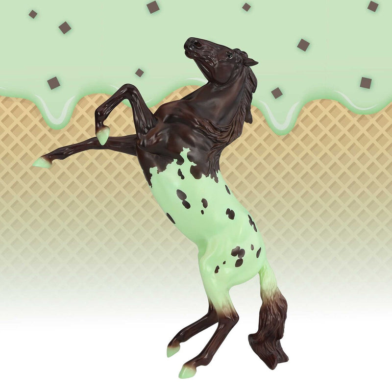 Load image into Gallery viewer, Breyer Mint Chip - Dessert Decorator Horse
