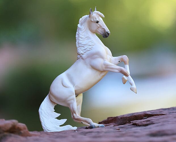 Load image into Gallery viewer, Breyer Cloud 30th Anniversary Edition
