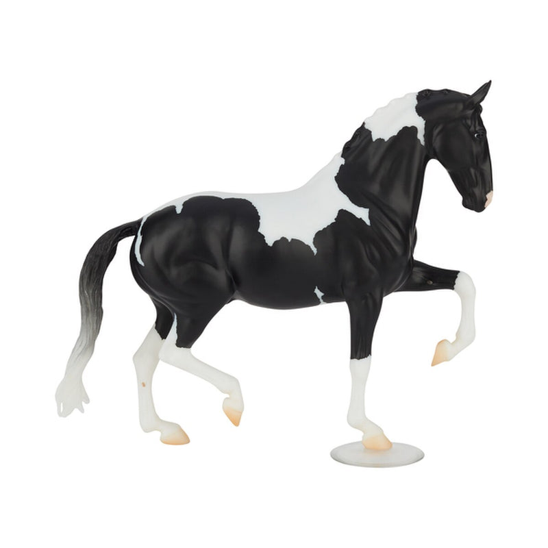 Load image into Gallery viewer, Breyer Lachlan 2026 Fall Brick &amp; Mortar Special Edition Horse
