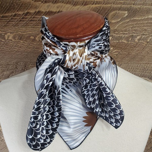 Load image into Gallery viewer, Heavy Weight Charmeuse Paisley &amp; Print Wild Rag - 36"x36"
