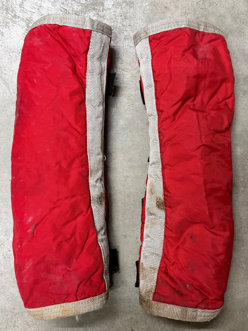 Load image into Gallery viewer, Used Shipping Boots - Red
