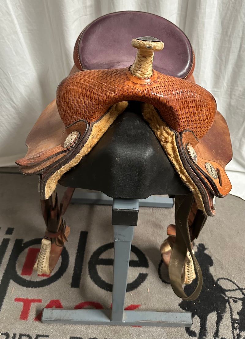 Load image into Gallery viewer, Used Crates Barrel Saddle 14.5"
