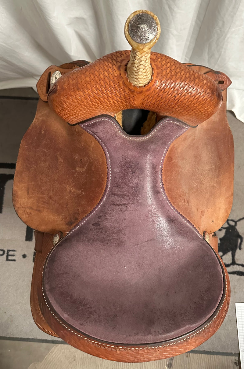 Load image into Gallery viewer, Used Crates Barrel Saddle 14.5"
