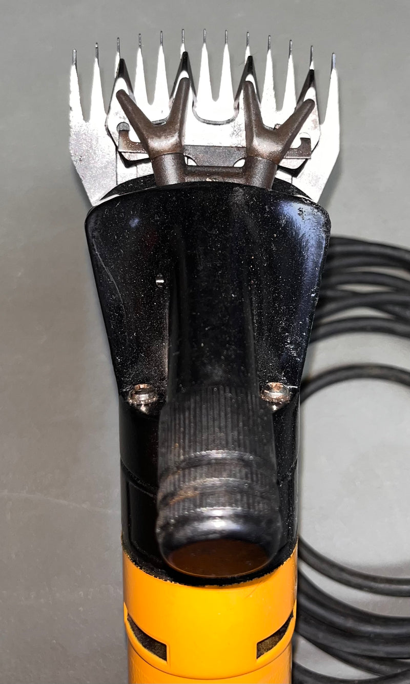 Load image into Gallery viewer, Used/Refurbished Oster Shear Master - Yellow
