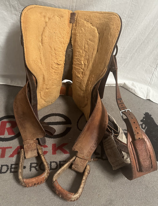 Used Scott Thomas TR800 Team Roper Saddle 15.5"