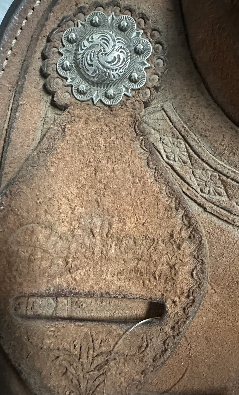 Load image into Gallery viewer, Used Scott Thomas TR800 Team Roper Saddle 15.5"
