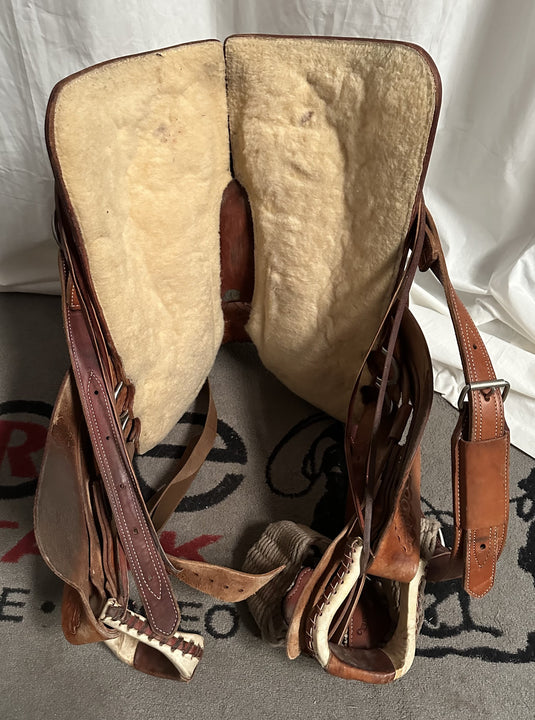 Used Courts Floral Ranch Saddle 16"