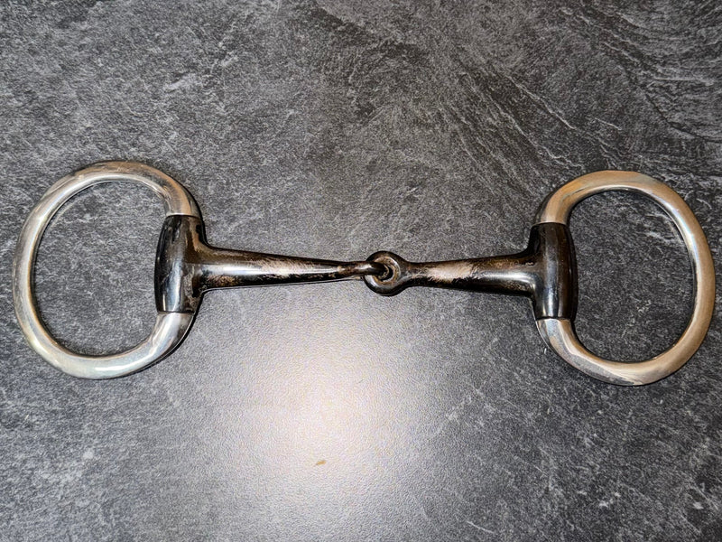 Load image into Gallery viewer, Used Eggbut Smooth Snaffle Bit
