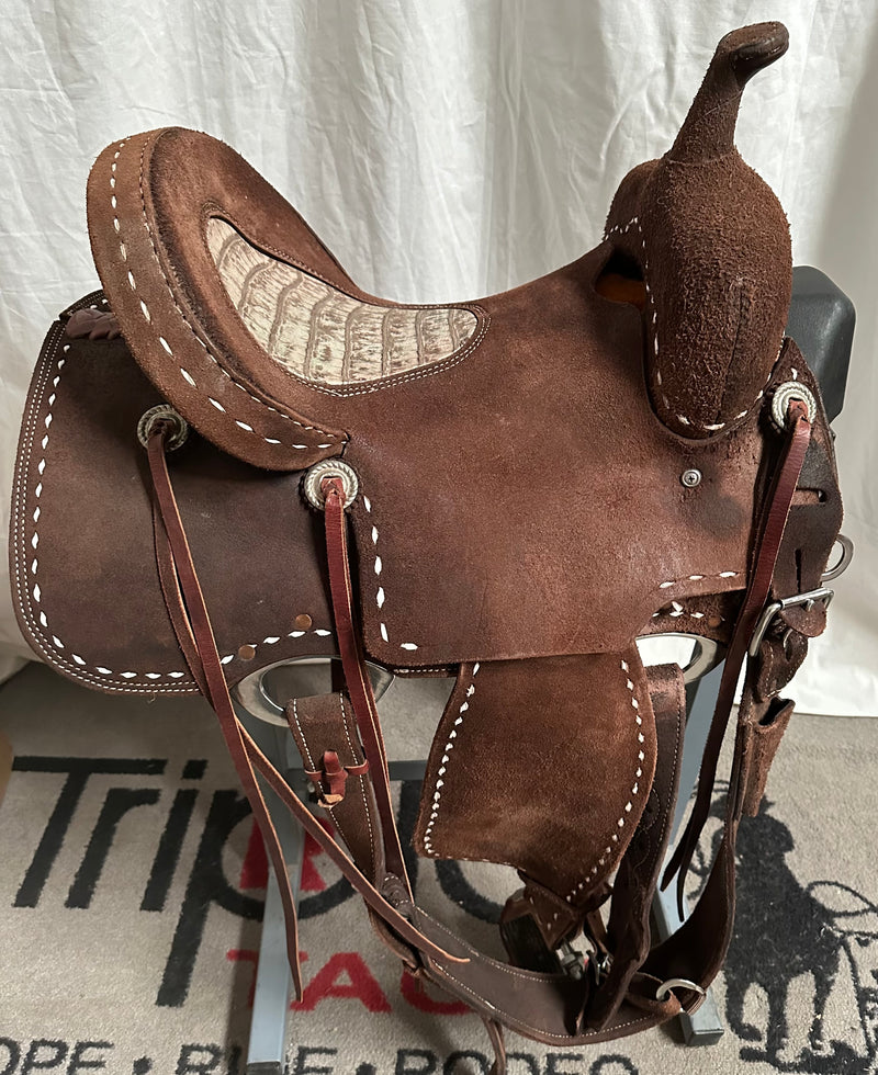 Load image into Gallery viewer, Used Sheridan Saddlery Chocolate Buckstitch Barrel Saddle 14"
