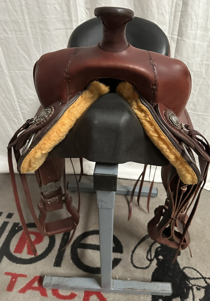 Load image into Gallery viewer, Used (Like New) Cortez Trail Saddle 16"
