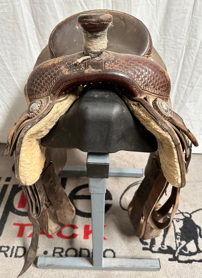 Load image into Gallery viewer, Used Dale Martin Calf Roper Saddle 14.5"

