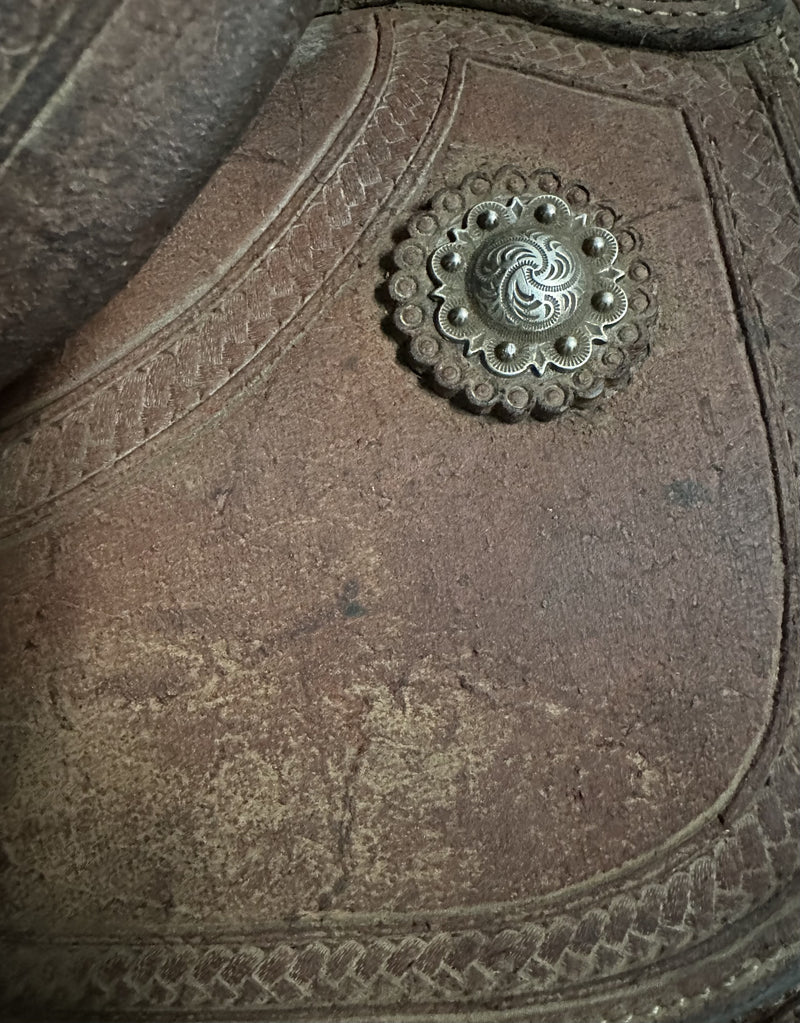 Load image into Gallery viewer, Used Triple R Team Roper Saddle 15"
