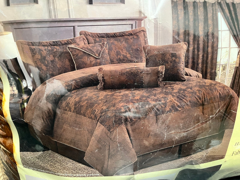 Load image into Gallery viewer, Micro Suede 7-Piece California King Comforter Set - Lavish Brown
