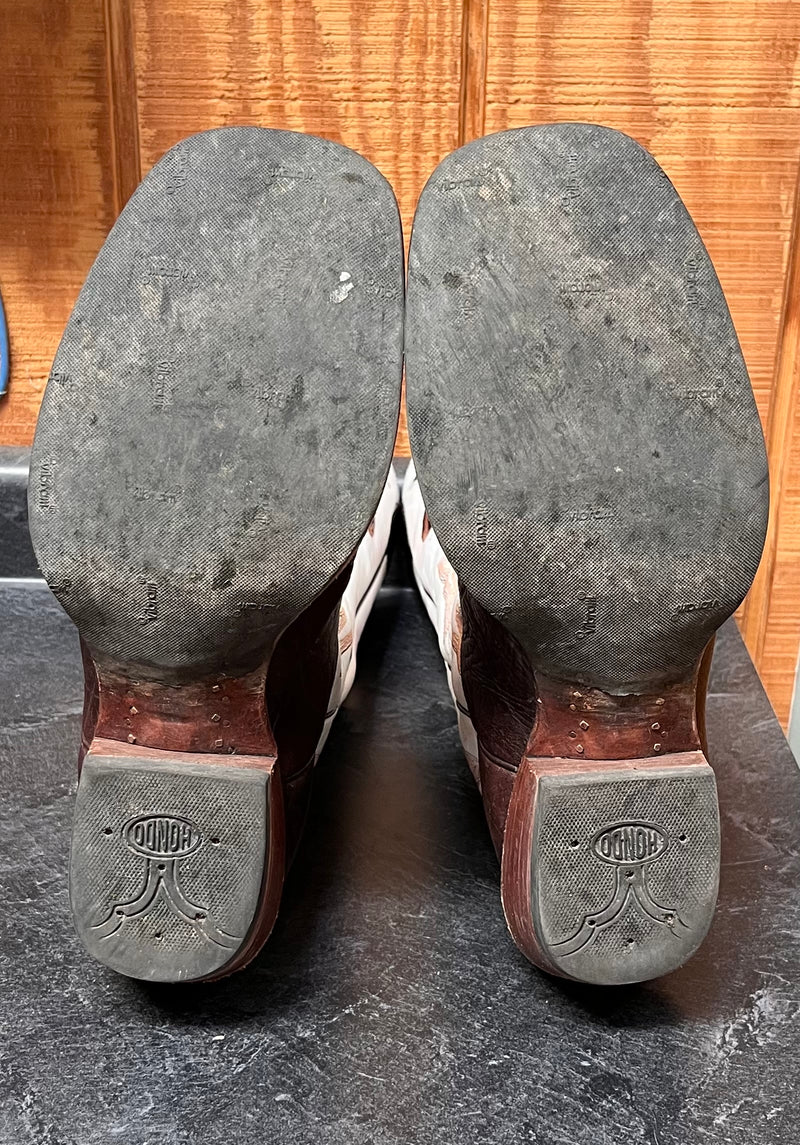 Load image into Gallery viewer, Used Hondo 16" Cowhide Buckaroo Boots - 12 D
