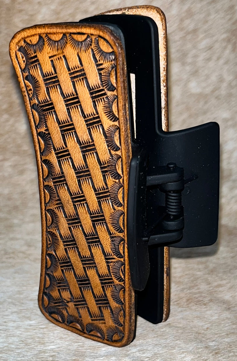 Load image into Gallery viewer, Medium Tooled Leather Claw Hair Clip - Basketweave &amp; Camo Border

