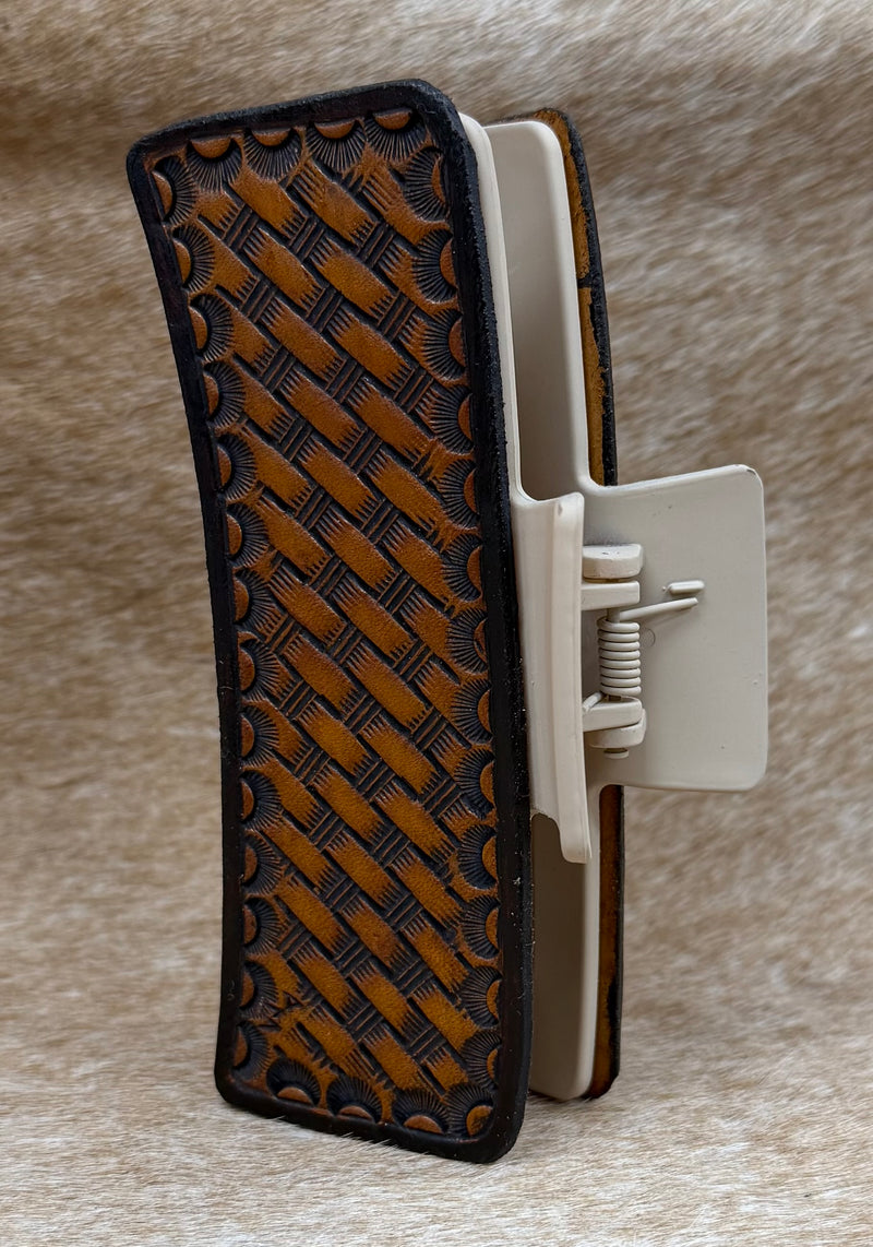 Load image into Gallery viewer, Large Tooled Leather Claw Hair Clip - Basketweave &amp; Border

