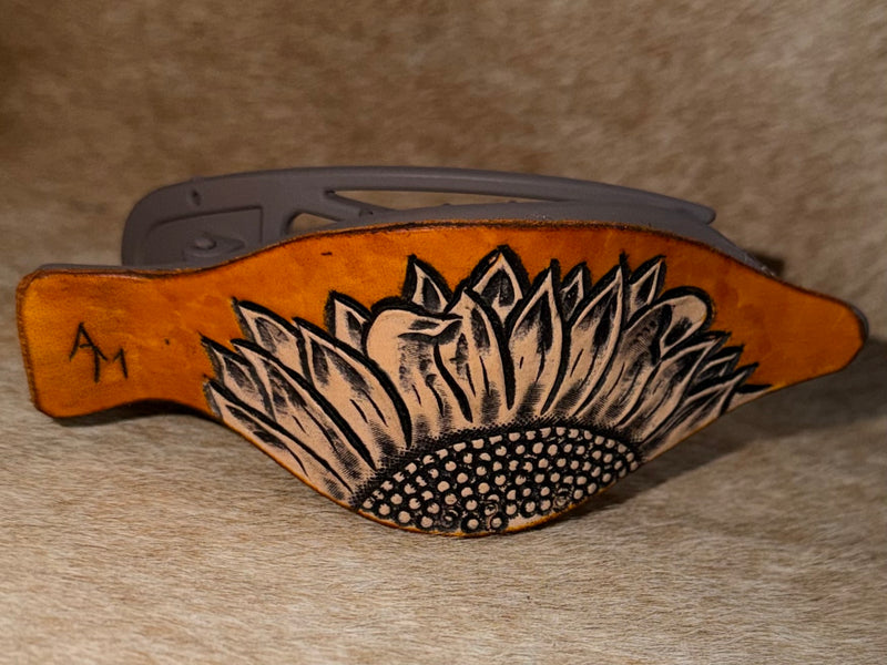 Load image into Gallery viewer, Flat Tooled Leather Claw Hair Clip - Gray - Sunflower
