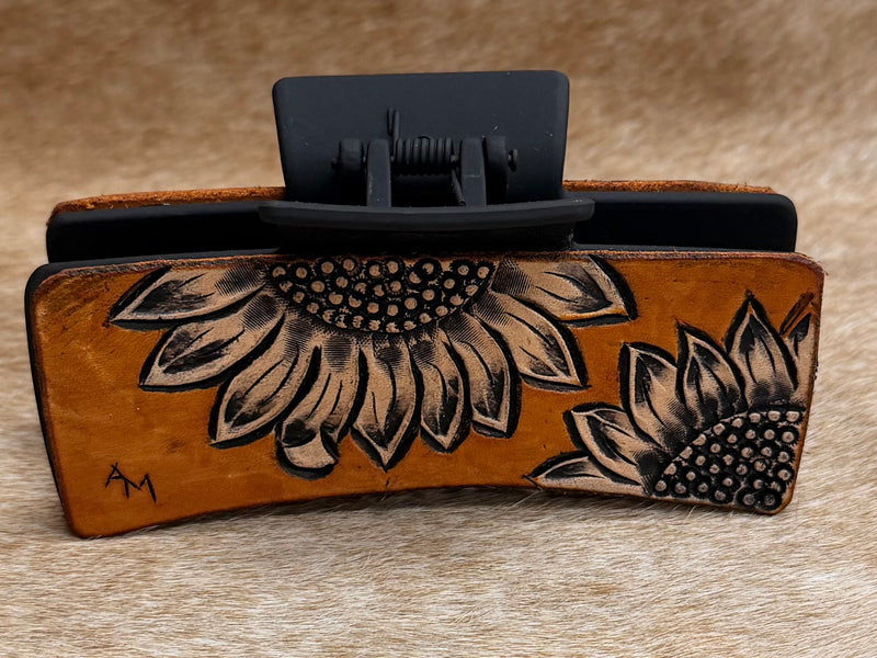 Load image into Gallery viewer, Medium Tooled Leather Claw Hair Clip - Black - Sunflower
