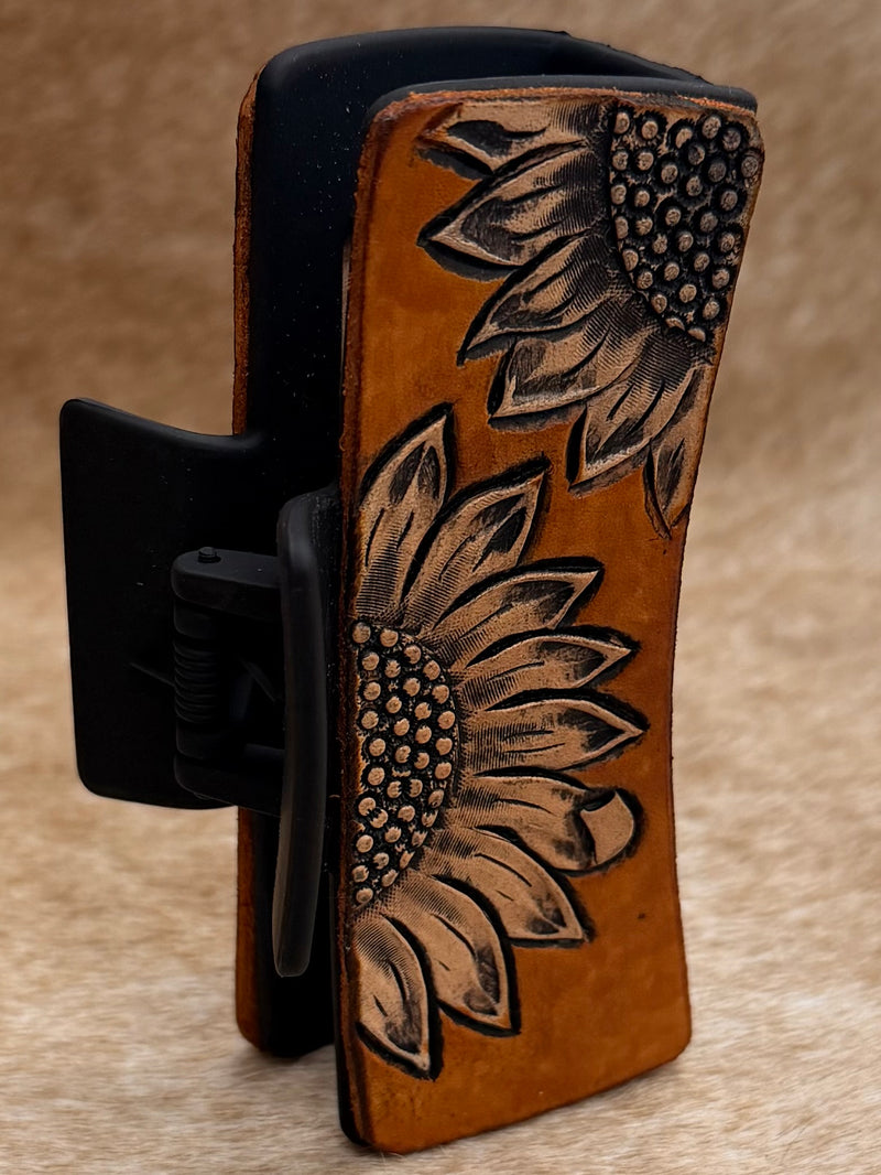 Load image into Gallery viewer, Medium Tooled Leather Claw Hair Clip - Black - Sunflower
