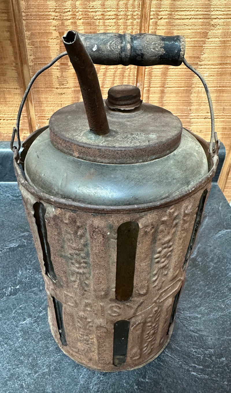 Load image into Gallery viewer, Vintage Daisy Oil Lamp Fill Canteen Jar - April 26, 1881
