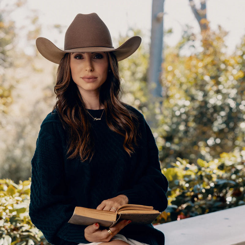 Load image into Gallery viewer, Charlie 1 Horse The Cowgirl Hat
