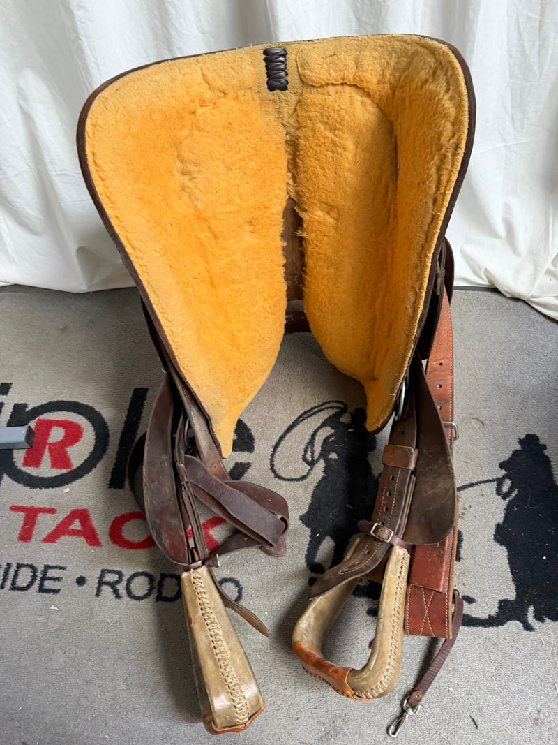 Load image into Gallery viewer, Used Billy Cook Classic Pro Cutter Saddle 16"

