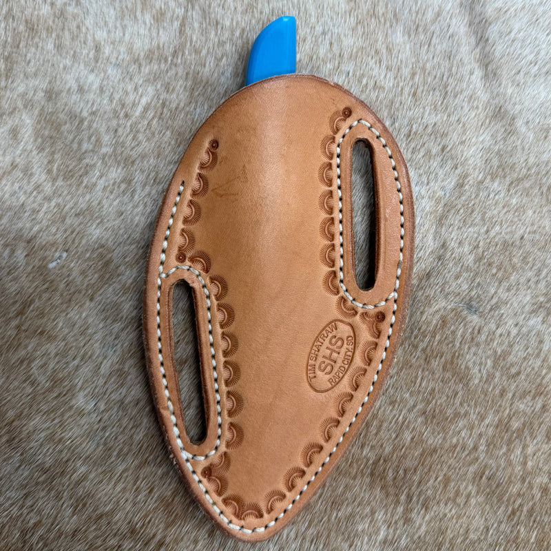 Load image into Gallery viewer, Sacred Heart Blue Handle Knife &amp; Border Sheath - Right Draw

