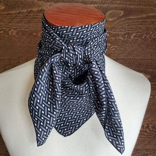 Medium Weight Exclusive Print Wild Rag - 36