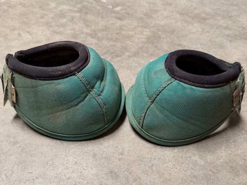 Load image into Gallery viewer, Used CE DyNo Turn Bell Boots - Aqua - Large
