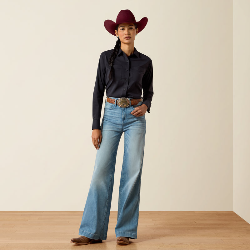 Load image into Gallery viewer, Ariat Womens Everything Solid Shirt - Black
