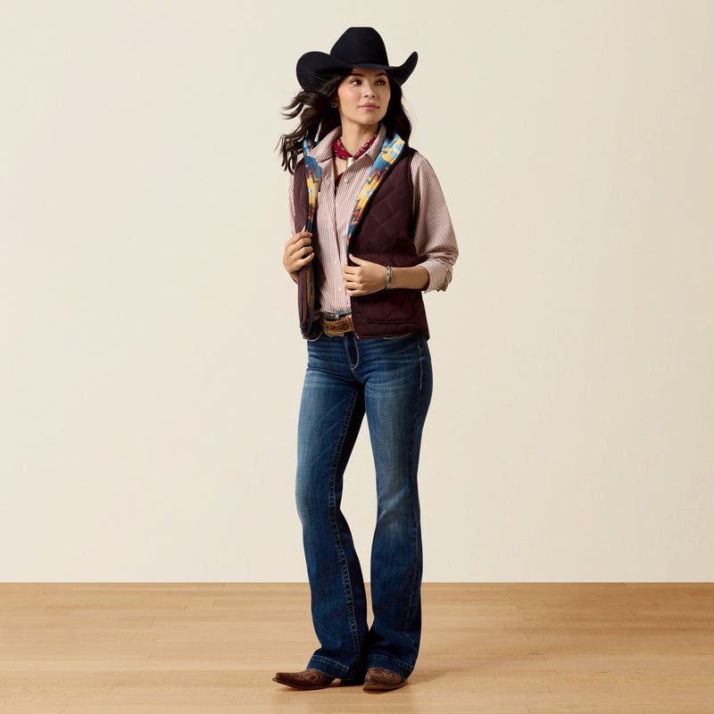 Load image into Gallery viewer, Ariat Womens Dilon 2.0 Insulated Reversible Vest - Chocolate Plum/Lakeside Southwest
