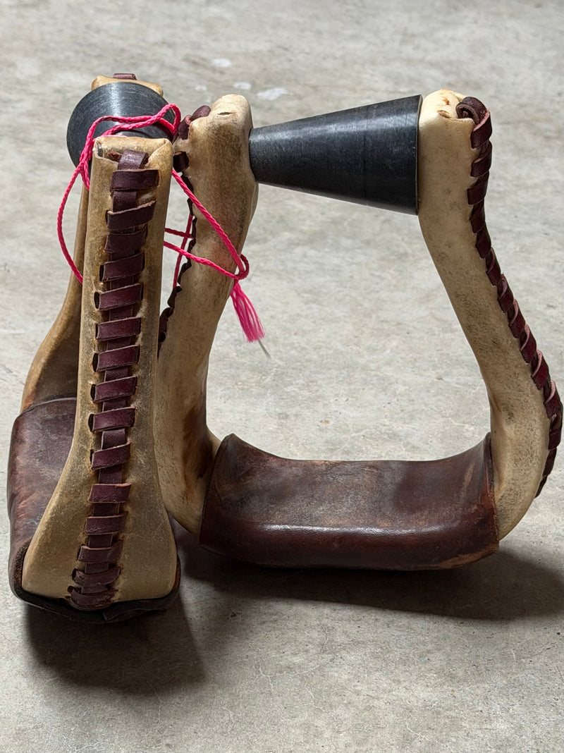 Load image into Gallery viewer, Used Slanted Rawhide Stirrups
