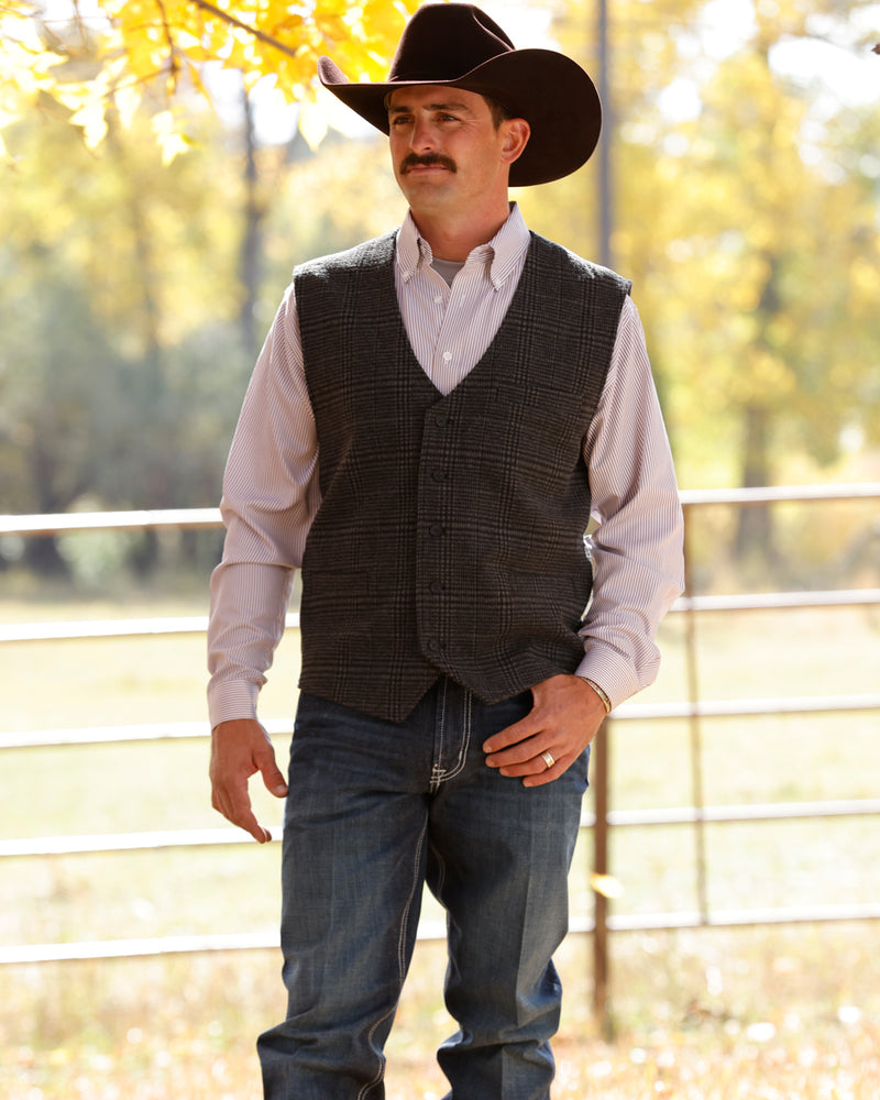 Load image into Gallery viewer, Cinch Men's Plaid Vest - Charcoal
