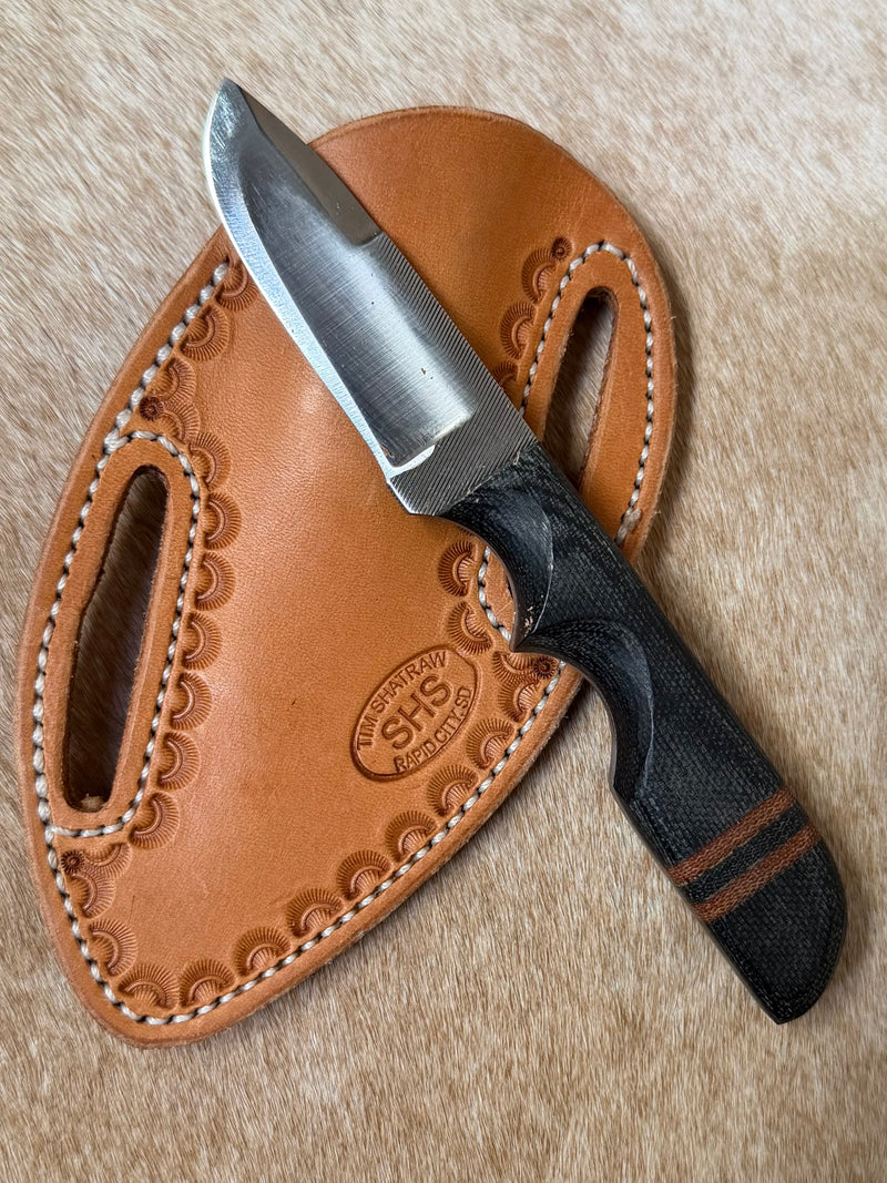 Load image into Gallery viewer, Sacred Heart Black Wooden Handle Knife &amp; Border Sheath - Right Draw
