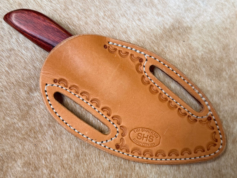 Load image into Gallery viewer, Sacred Heart Cherry &amp; Gold Wooden Handle Knife &amp; Border Sheath - Left Draw
