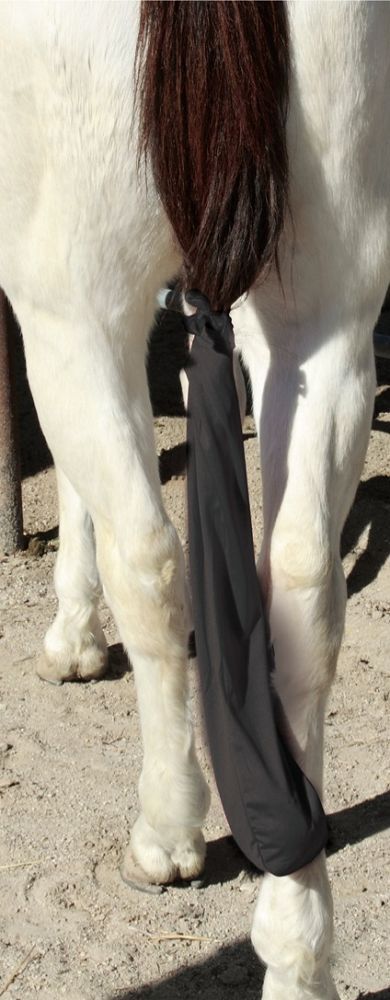 Load image into Gallery viewer, Professional's Choice Lycra Tail Bag
