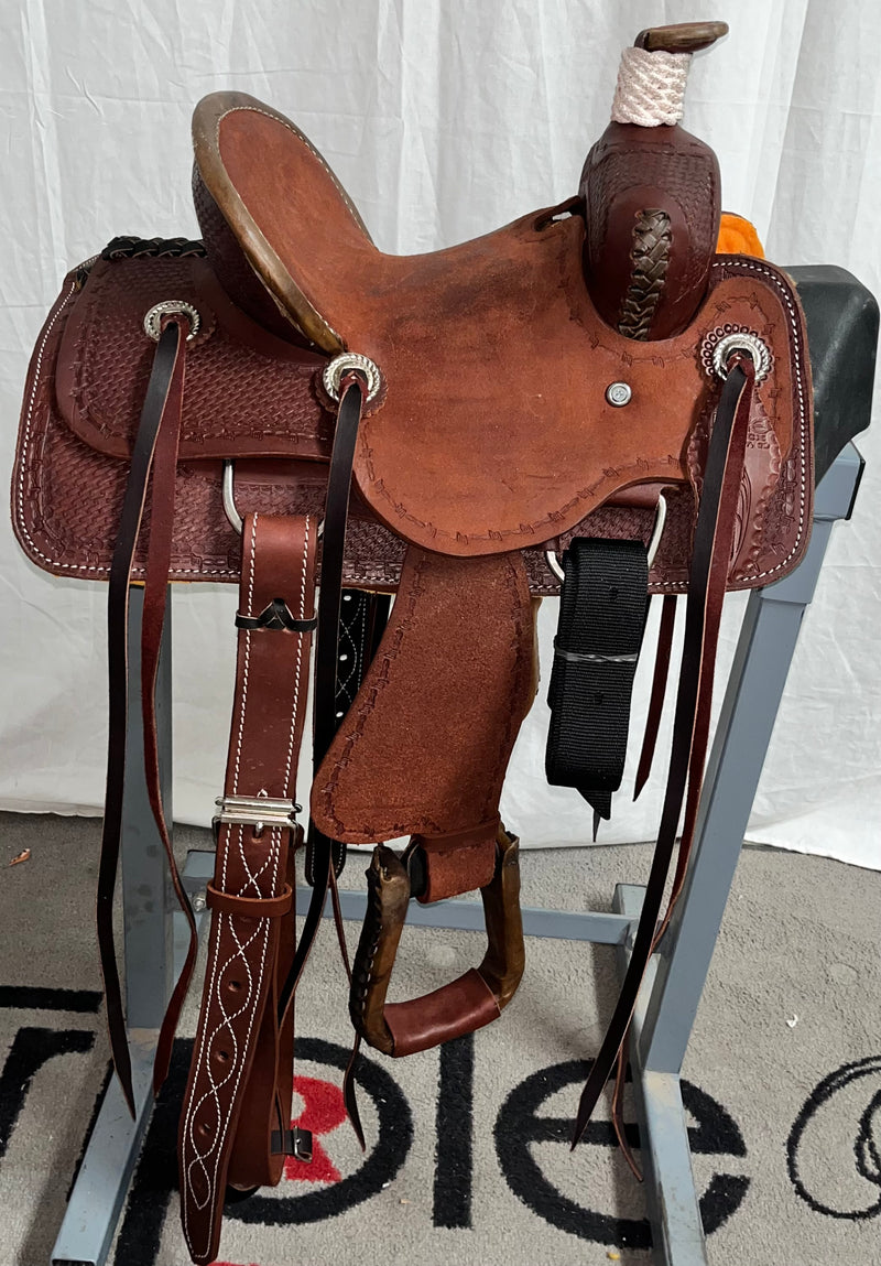Load image into Gallery viewer, Triple R Kid Modified Association Rancher Saddle 10"
