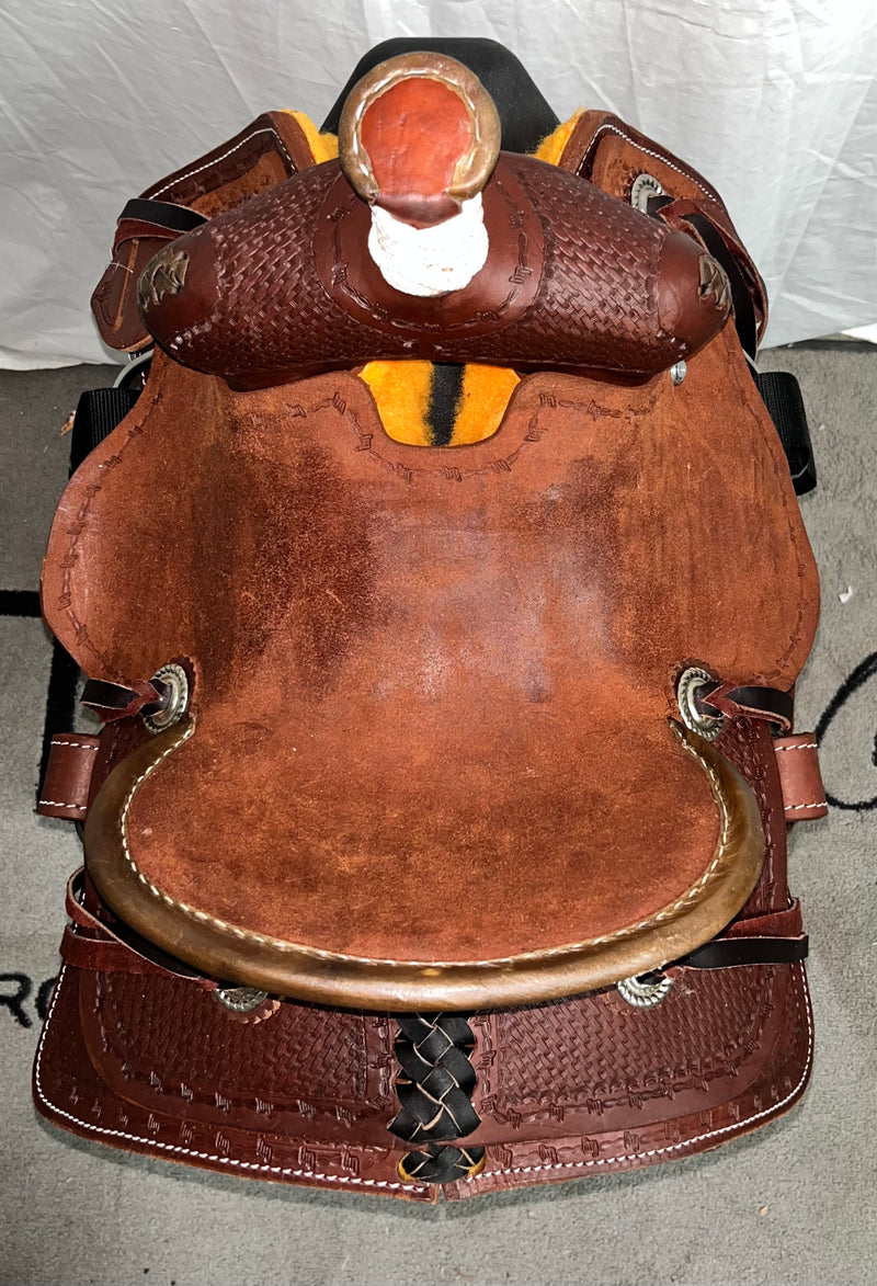 Load image into Gallery viewer, Triple R Kid Modified Association Rancher Saddle 10"
