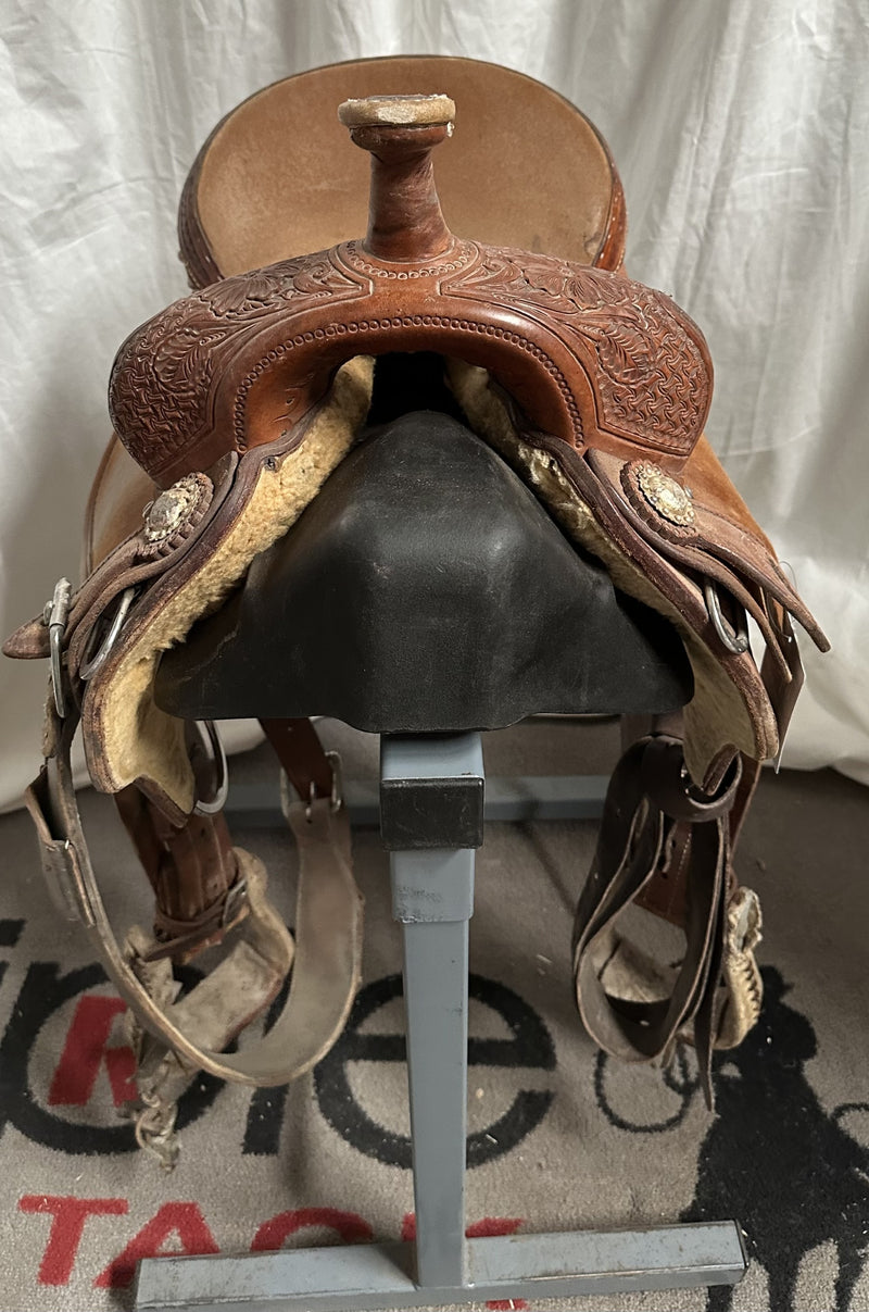 Load image into Gallery viewer, Used Martin Barrel 1/2 Combo Saddle 13.5"
