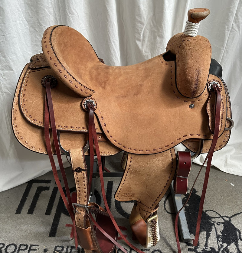 Load image into Gallery viewer, Triple R Modified Association Rancher Saddle 16"
