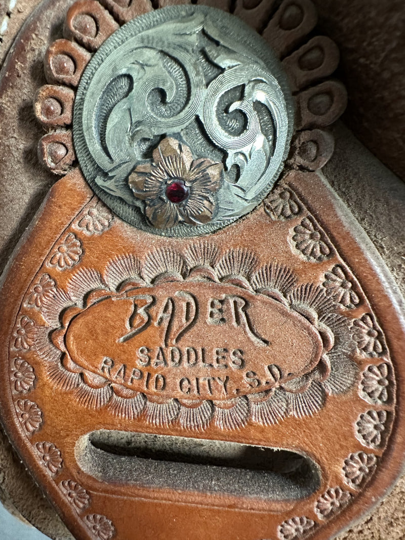 Load image into Gallery viewer, Used Bader Team Roper Saddle 15"

