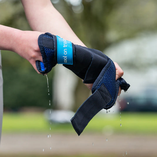 Back on Track Cool on Track Quick Wrap - Black