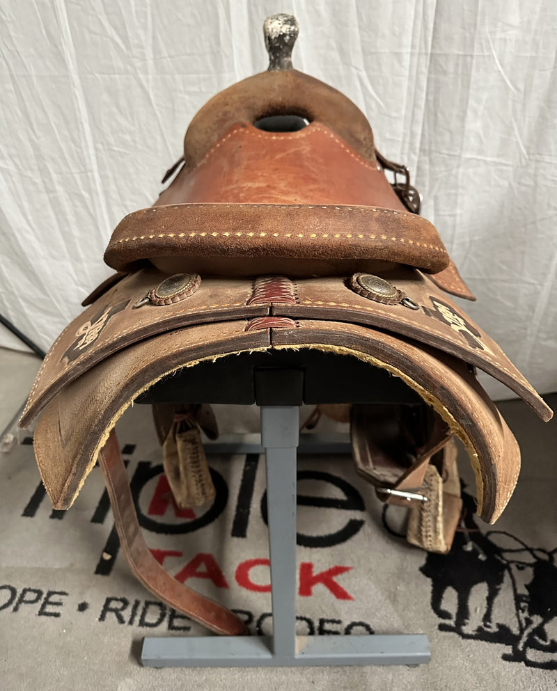 Load image into Gallery viewer, Used Tod Slone 2014 Trophy Doggin Saddle 16"
