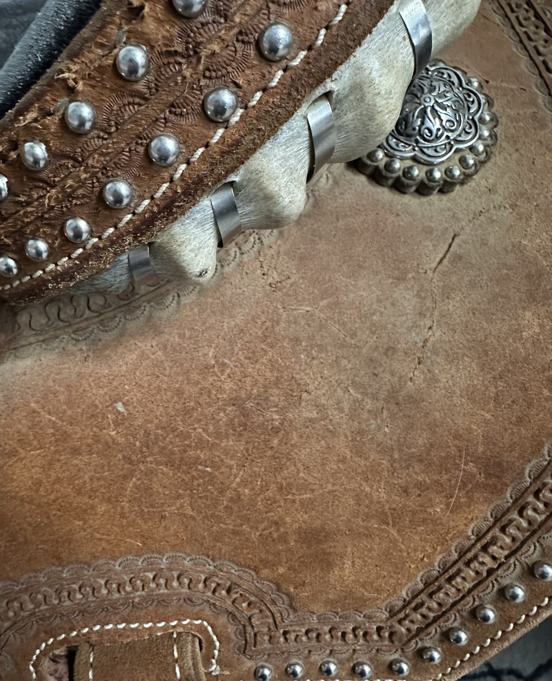 Load image into Gallery viewer, Used Scott Thomas Border Barrel Saddle 14.5"

