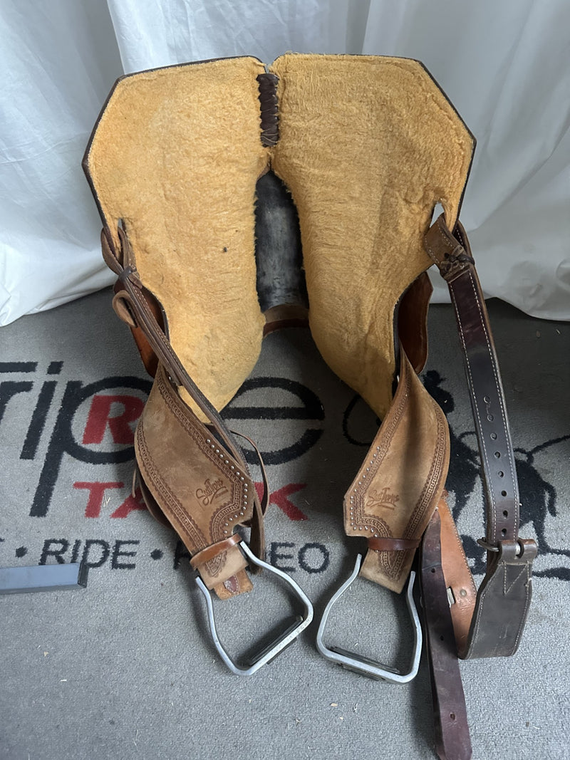 Load image into Gallery viewer, Used Scott Thomas Border Barrel Saddle 14.5"
