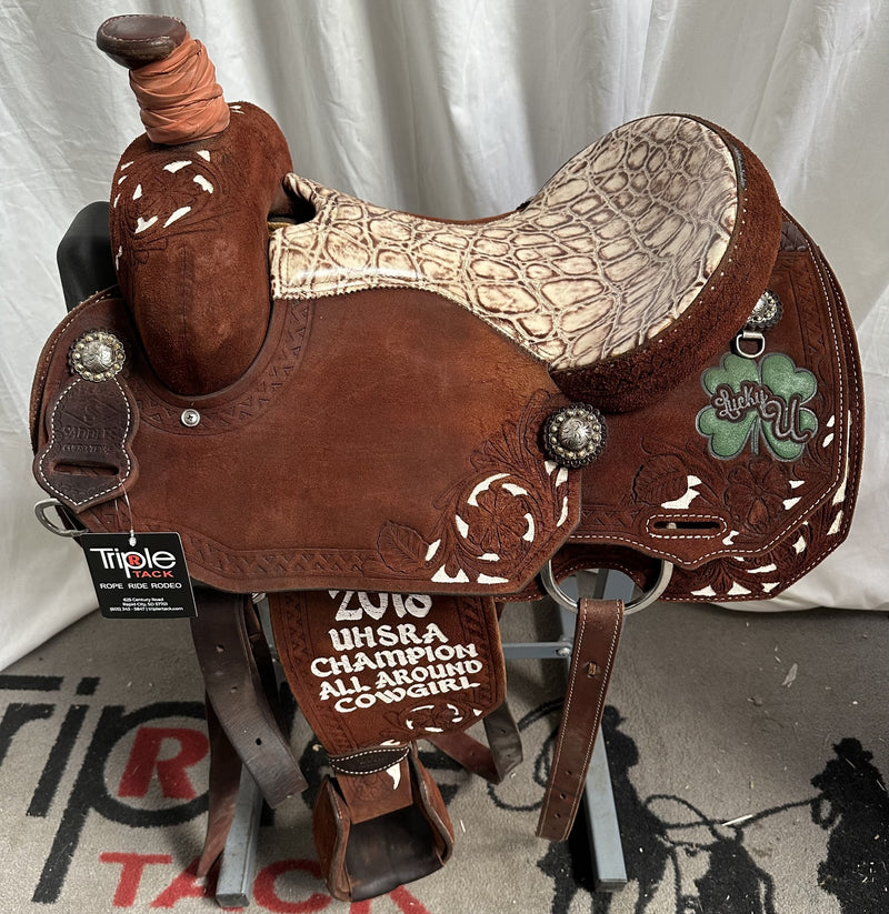 Load image into Gallery viewer, Used Teskey's Saddles Trophy Team Roper 14.5"
