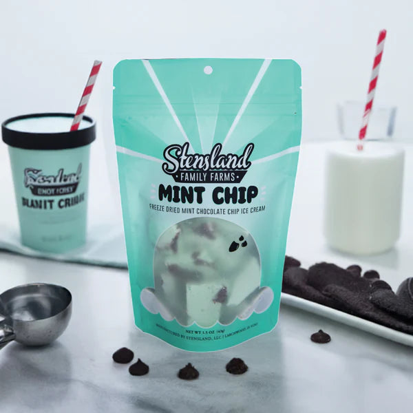Load image into Gallery viewer, Stensland Family Farms Freeze-Dried Mint Chip Chocolate Chip Cream - 1.5 oz
