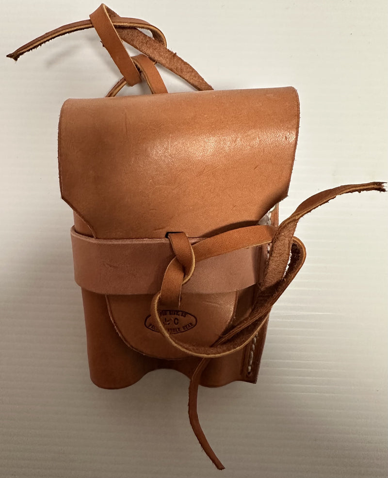 Load image into Gallery viewer, Leather Fencing Plier Case - Half
