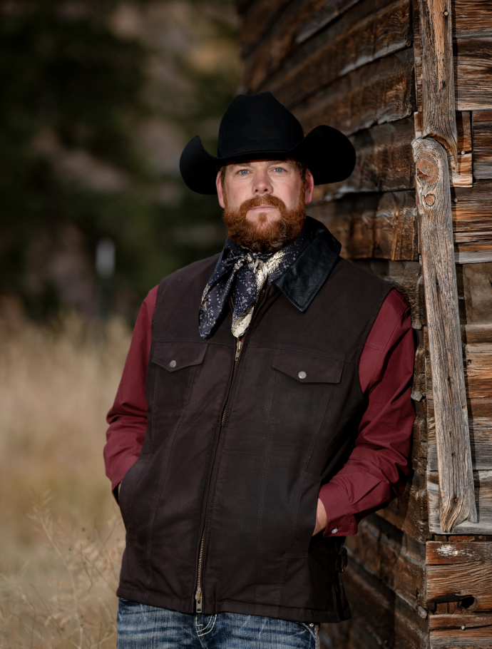 Load image into Gallery viewer, Wyoming Traders Oilskin Concealed Carry Vest - Brown

